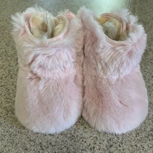 UGG Jesse Bow II Fluff